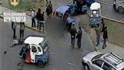 Cámaras captan choque de tráiler y mototaxis que dejó un muerto