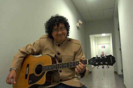 Un día en la vida versiona clásico tema de The Beatles