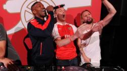 Jamie Foxx hace de DJ y les canta a los hinchas del Arsenal