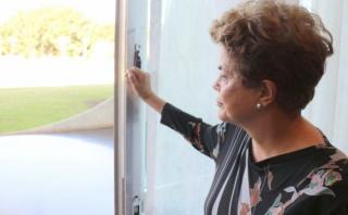 Dilma: Seré la primera mujer que no se dio un tiro ni renunció