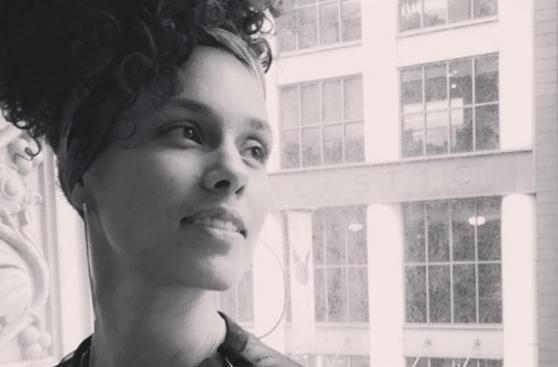 ¿Por qué Alicia Keys decidió no usar más maquillaje?