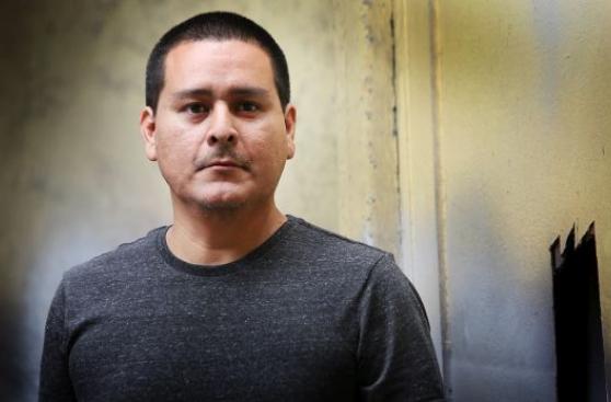 Miguel Villegas lee un fragmento de su libro "Padre Nuestro"