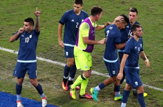 Argentina derrotó 2-1 a Argelia por el Grupo D de Río 2016