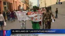 Estatuas humanas piden que no las retiren de calles del Cercado