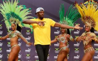 Río 2016: Usain Bolt bailó samba en conferencia de prensa
