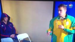 Michael Phelps y su reacción ante baile de nadador sudafricano