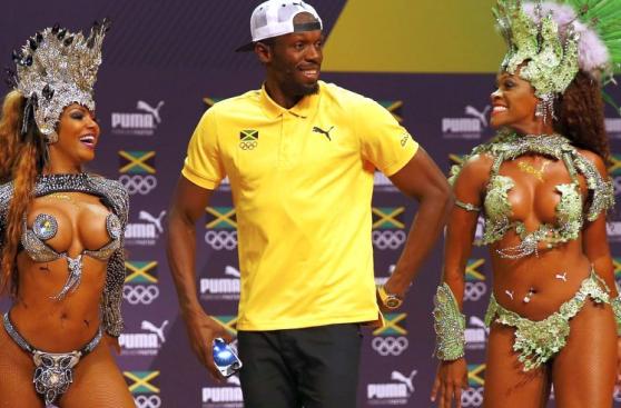 Usain Bolt se divierte mientras espera su debut en Río 2016