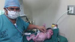 Nace bebe de más de 6 kilos en hospital de Essalud de Ica