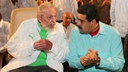 Fidel Castro reaparece en público para celebrar sus 90 años