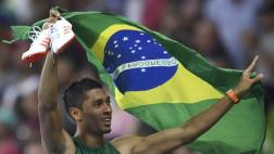 Sudafricano Van Nierek pulverizó récord de Michael Johnson