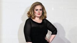 Adele se grabó enferma y sin maquillaje para ofrecer disculpas