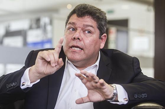 Ex viceministro: “Yo no me he reunido con la señora Heredia”
