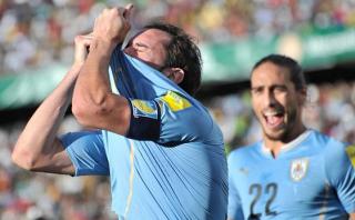 Godín pide 'transparencia' en contrato de camiseta de Uruguay
