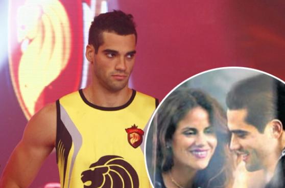 Guty Carrera fue fotografiado saliendo con Mónica Hoyos