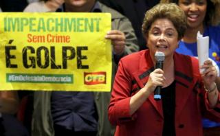Dilma evoca a ex presidente que se suicidó y llama a "resistir"