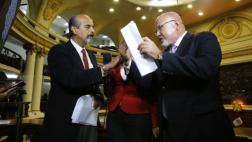 Mauricio Mulder y Carlos Bruce protagonizan acalorada discusión