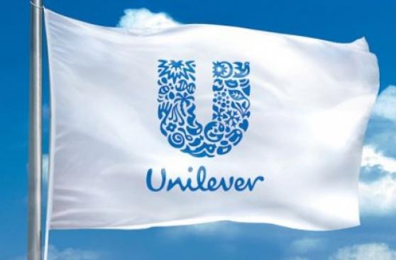 Unilever estaría interesada en comprar empresa de Jessica Alba