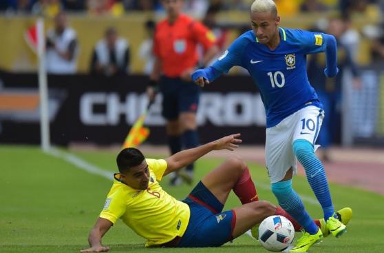 Neymar estrenó look en triunfo histórico de Brasil en Quito