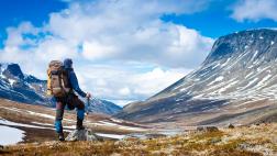 ¿Te ves viajando por el mundo? Este es el trabajo ideal para ti