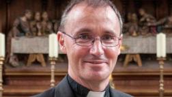 Obispo de iglesia anglicana reveló su homosexualidad