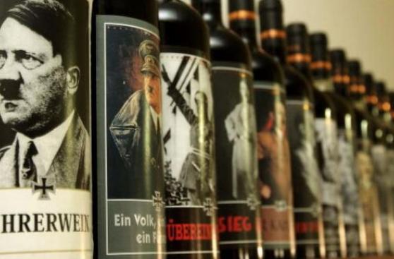 Alemania: Policía confisca botellas de vino con cara de Hitler