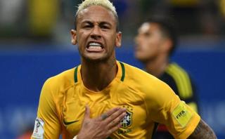 Neymar puso adelante a Brasil ante Colombia con un 'zurdazo'