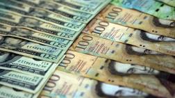 Venezuela empezará a cobrar en dólares a turistas extranjeros