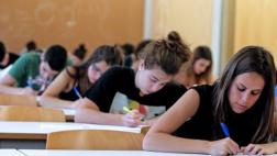 España: Alumnos reúnen 250.000 firmas contra examen adicional