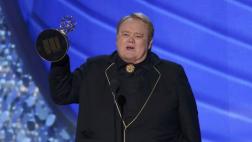 Louie Anderson, la primera sorpresa del Emmy, por "Baskets"
