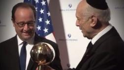 Premian a Hollande "por su liderazgo" ante ataques terroristas