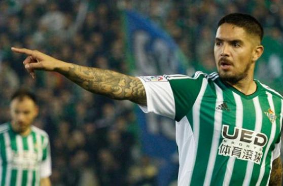 Juan Manuel Vargas en agenda del Torino, según medio italiano