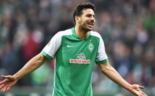 Claudio Pizarro volvería a jugar con Werder Bremen en noviembre
