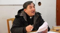 Puno: Obispo Jorge Carrión es denunciado por agredir a niño