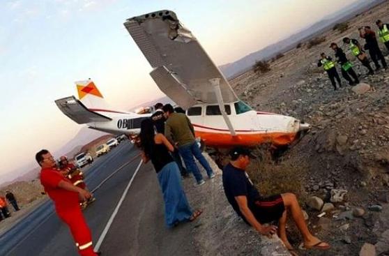 Ica: Avioneta aterrizó de emergencia en Panamericana Sur
