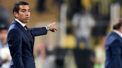 Renato Tapia: Van Bronckhorst halagó desempeño del peruano