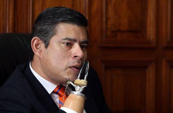 Galarreta: Propuesta de Lescano sobre referéndum es demagógica