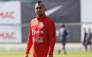 Chile: Vidal no entrenó con normalidad por dolencias físicas