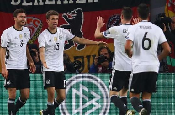 Alemania goleó 3-0 a República Checa por Eliminatorias europeas