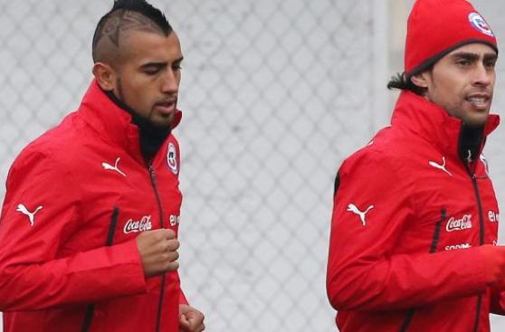 Chile: Valdivia es baja por lesión y Vidal está entre algodones