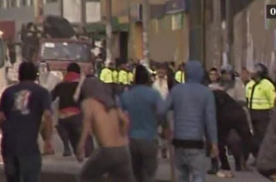 Así fue brutal enfrentamiento que frustró clausura de mercado