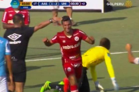 Universitario anotó luego de blooper del portero Diego Carranza