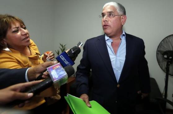 Juez admite la acusación fiscal contra Óscar López Meneses