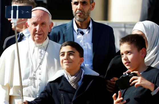 Vaticano: Multitud celebra el día de San Juan Pablo II [FOTOS]