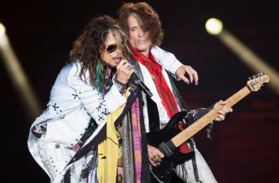 Un Aerosmith estuvo en la procesión del Señor de los Milagros