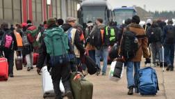 Francia desaloja campo de refugiados "La Jungla" en Calais