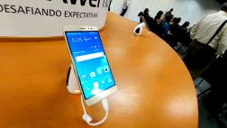 Presentan nuevo smartphone de gama media alta en Lima