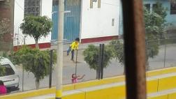 Ate: niños deben trepar por rejas para entrar a loza deportiva