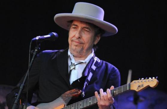 Bob Dylan respondió si aceptará el premio Nobel de Literatura