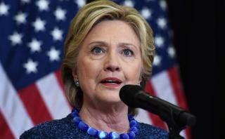 Clinton dice estar segura de que no será imputada por el FBI