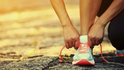 Consejos para atarte las zapatillas de forma correcta